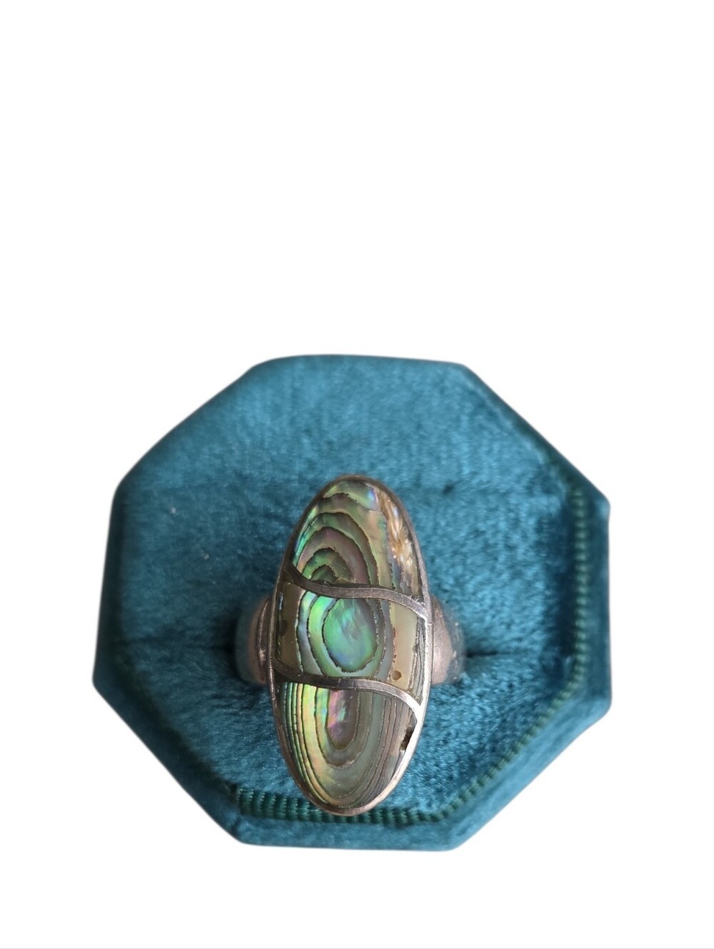 Vintage Size 8 Sterling Silver Abalone Statement Ring - Iridescent Green